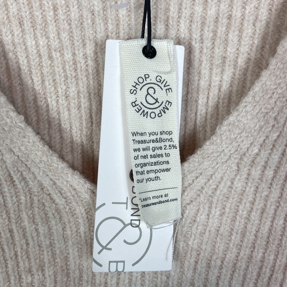 NWT Treasure & Bond Oatmeal Ribbed V-Neck Sweater Medium - Picture 3 of 6